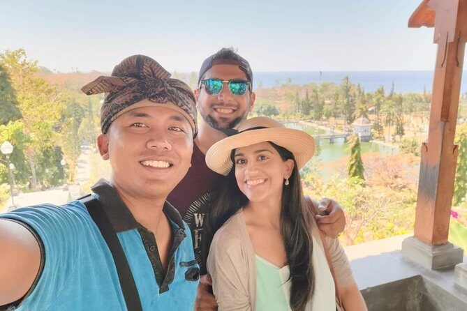 Bali Private Car Charter with English Speaking Driver Or Guide - The Car Situation: Toyota Avanza, Suzuki APV, and Real Comfort