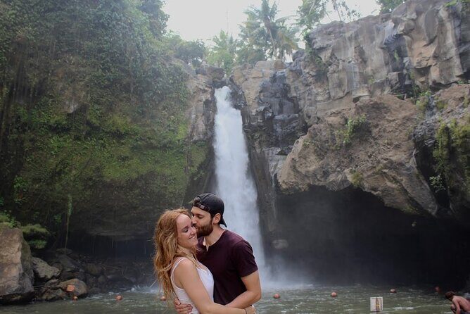 Bali Private Full Day Tour to Visit the Best Waterfalls and Swing near Ubud - Tegalalang Rice Terrace: 30 minutes for views and handicraft shopping