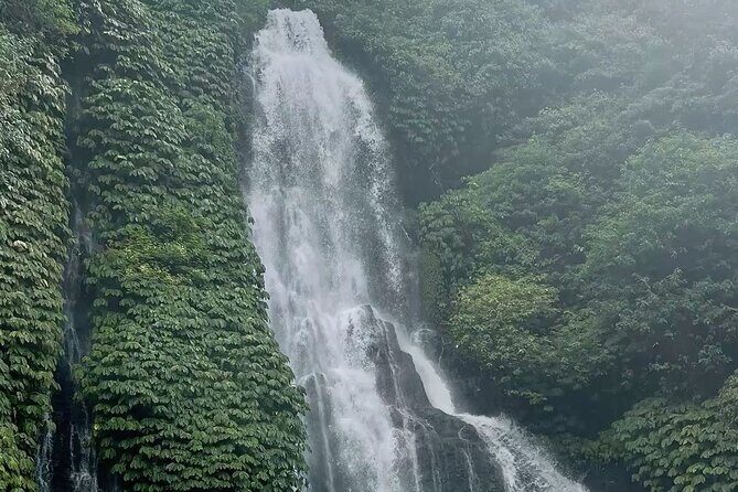 Bali : Private Fullday trip, Discover North Bali Destination - Handara Gate and Local Fruit Markets: The Cultural Break You Need