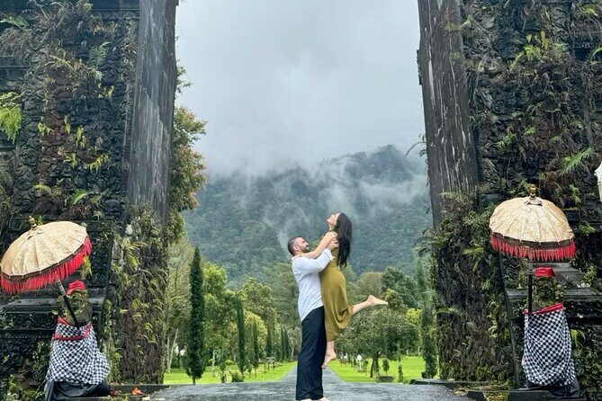 Bali : Private Fullday trip, Discover North Bali Destination - Sekumpul, Munduk Waterfall, Banjar Hot Spring, Budhits Temple, and Aling Waterfall