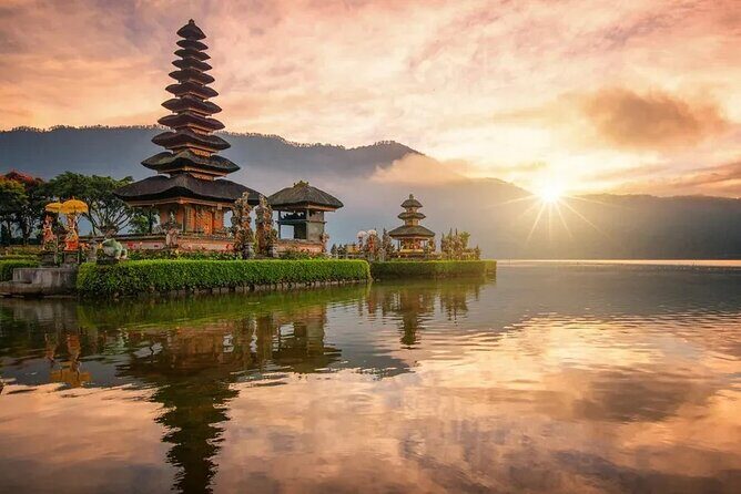 Bali Private Tour: Handara Iconic Gate, Watefall and Temple - What You Get for $65.93 Per Person (And Why It Can Be Good Value)