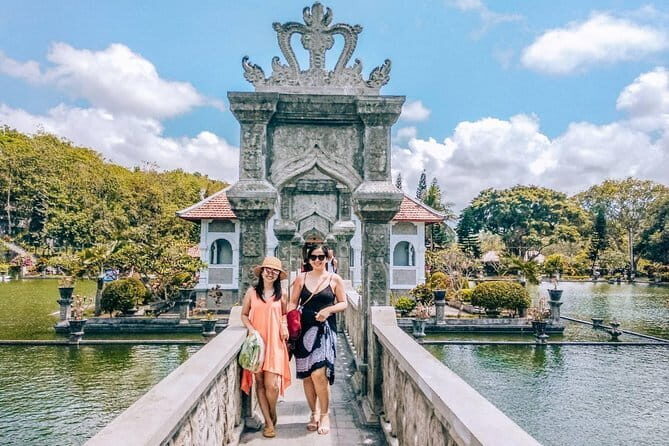 Bali Private Tour: Waterfall, Monkey forest and Tanah lot sunset - Pacing, timing, and what to do so the day doesn’t wear you out