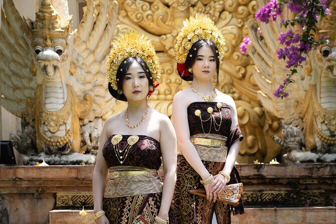 Bali Professional Photoshoot in Traditional Dress Outfit - Bali Traditional House Studio in Seminyak: the look you’ll photograph