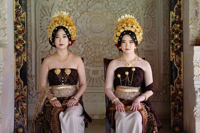 Bali Professional Photoshoot in Traditional Dress Outfit - The Posing Help That Turns Awkward Into Photogenic