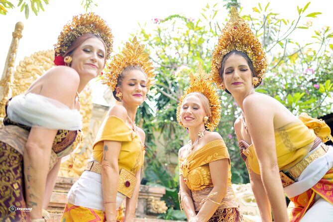 Bali Professional Photoshoot in Traditional Dress Outfit - Studio Temples vs Indoor Home Setups: weather changes the plan