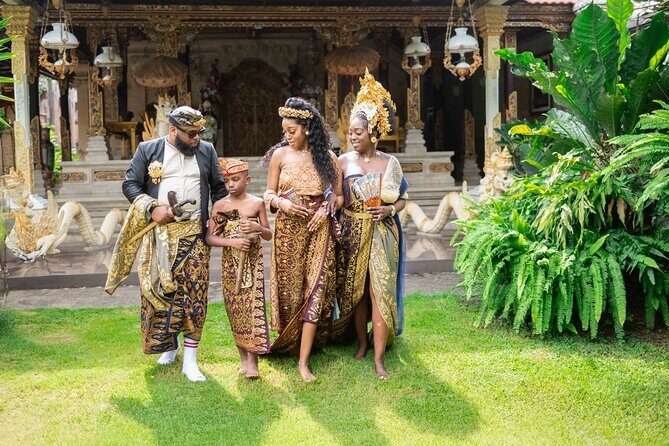 Bali Professional Photoshoot in Traditional Dress Outfit - Who this Bali Traditional Photoshoot suits best