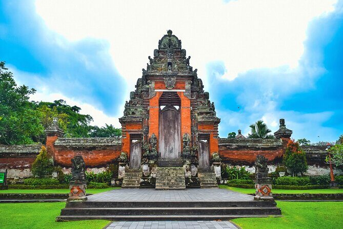 Bali Pura Taman Ayun Temple, Monkey Forest & Tanah Lot Excursion - Taman Ayun Temple in Mengwi: royal moats and carved gates