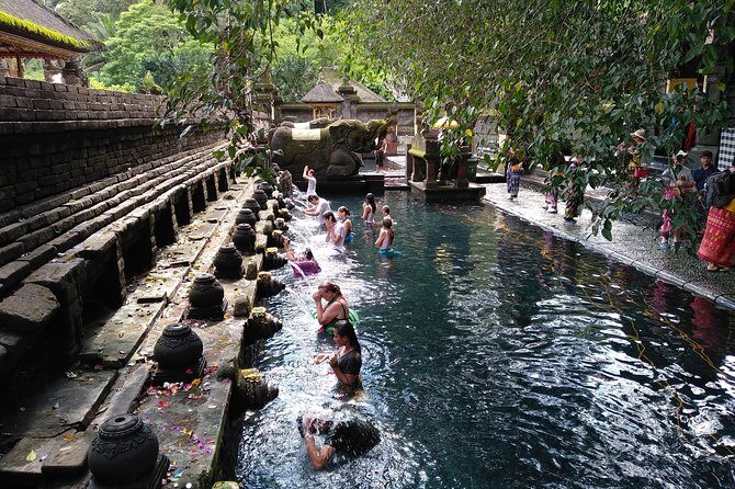 Bali Purification Ritual - The point of purification at Tirta Empul
