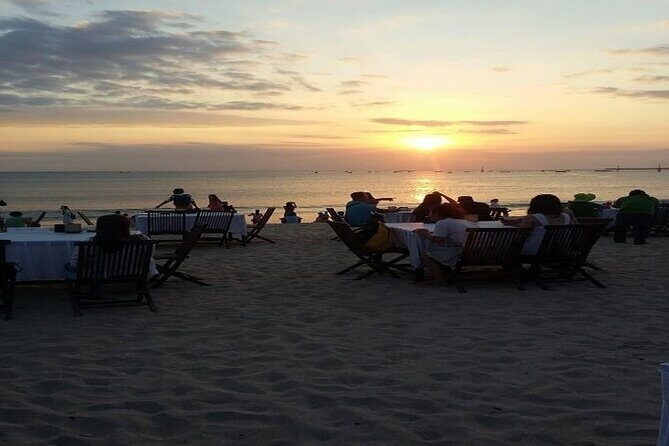Bali Romantic Seafood Dinner under sunset jimbaran Beach - How to make the night better: my practical checklist