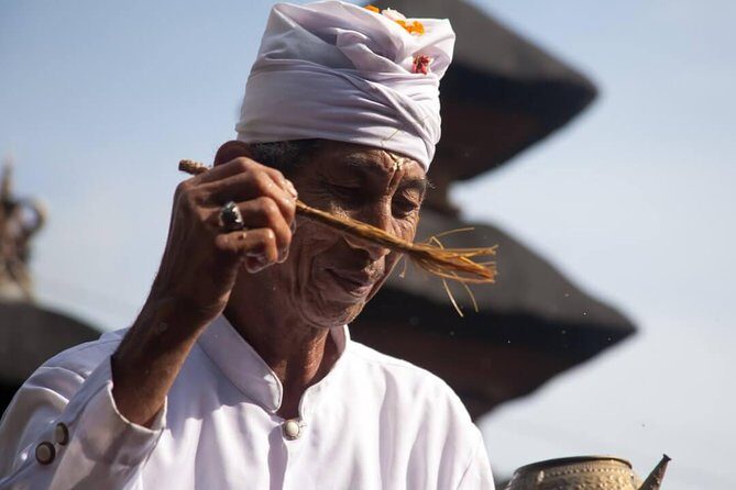 Bali Shaman,Palm Reading,& Spiritual - Loaner sarongs and the holy water cleansing ritual