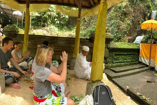 Bali Spiritual: Balinese Healing, Temple & Rice Terrace - Tirta Empul Temple: the classic spring-water stop