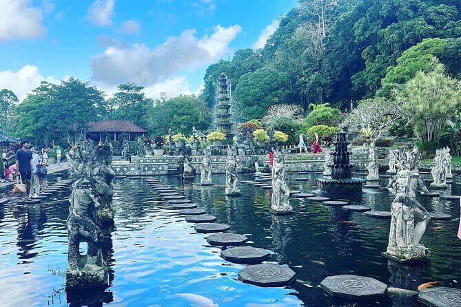 Bali Spiritual Shamanic-Palm Reading, Temple Healing Tour - Stop 1: Tirta Empul Temple cleansing at the water temple