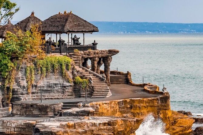 Bali Sunset: Uluwatu Temple - Kecak Dance- Jimbaran Bay - Uluwatu Temple at Sunset: The Sea Gods and the Best Light