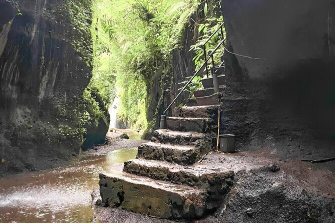Bali Tour : Tegenungan - Tukad Cepung - Kanto Lampo - Tibumana Waterfall - Stop 2: Kanto Lampo’s Natural Drop from the Lowlands