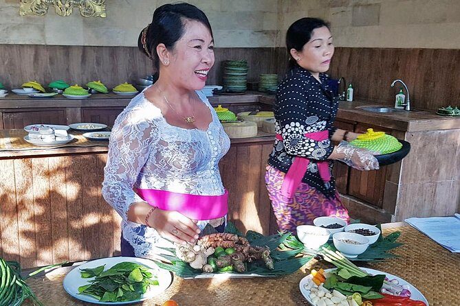 Bali Ubud Paon Cooking Class - Stop 1 in Ubud: The Traditional Art Market (Morning Session)