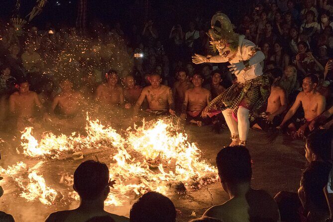 Bali: Uluwatu Kecak Dance Show, Bali Temple, and Lobster Dinner - Stop 2: The Kecak Fire Dance at Uluwatu—Chants, Costumes, and Crowd Management