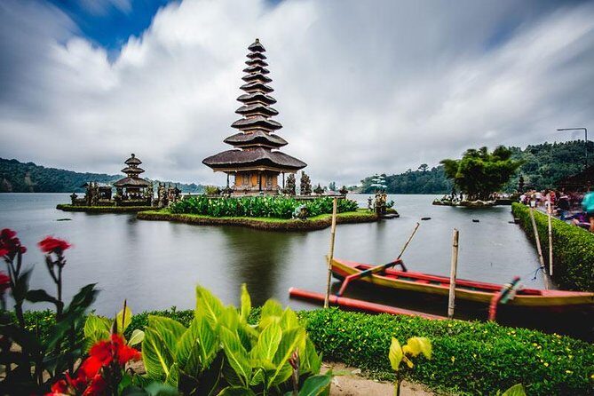 Bali Watching Dolphin at Lovina Beach & aling aling waterfall - Lovina Beach Dolphin Watching: Outrigger Boats, Wild Odds, and a Swim Option
