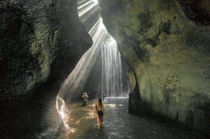Bali Waterfalls Private Day Tour - Stop 2: Tibumana for mountain-fresh water and a quieter feel