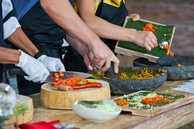 Balinese Cooking Class & Tanah Lot Temple Visit - Private & All-Inclusive - Hotel pickup and transfers: why 8–10 hours can still feel easy