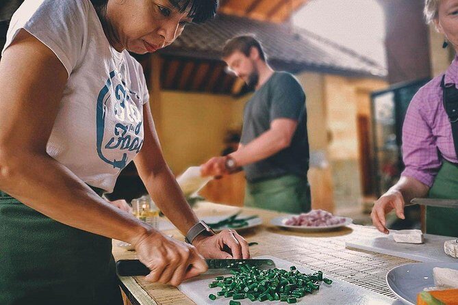 Balinese Cooking class with traditional morning market visit - Ubud Morning Market, Laplapan Welcome, and Why This Format Works