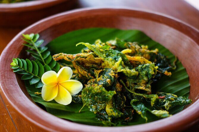 Balinese Vegan Cooking Class with Fresh Harvesting & Garden Tour - Should You Book This Balinese Vegan Cooking Class in Ubud?