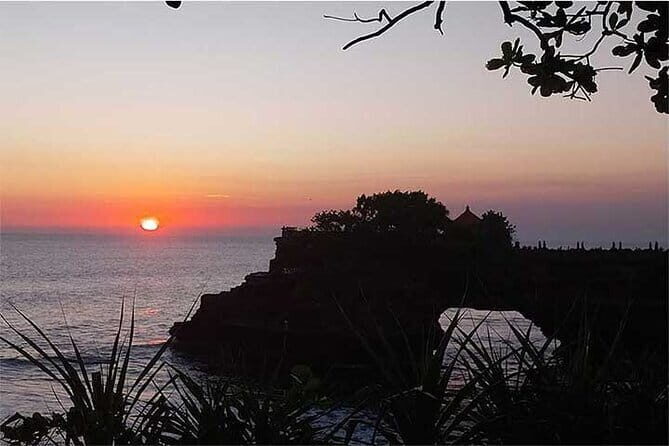 Banyumala Waterfall, Jatiluwih, Ulun Danu and Tanah Lot tours - Jatiluwih Green Land: rice terraces plus the human work behind it