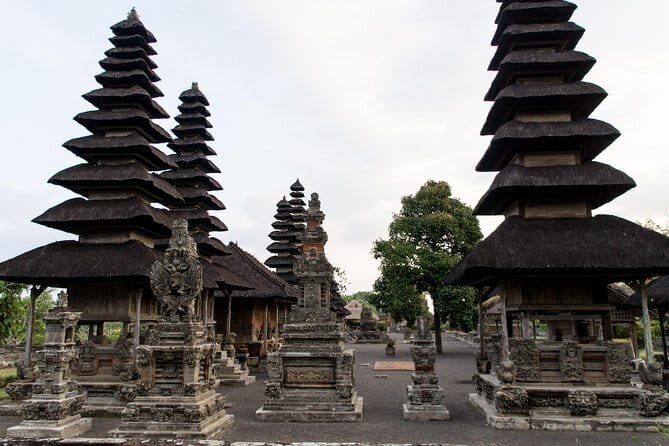 Banyumala Waterfalls with Tanah Lot Sunset Tour - Banyumala Twin Waterfalls: forest steps and banana shade