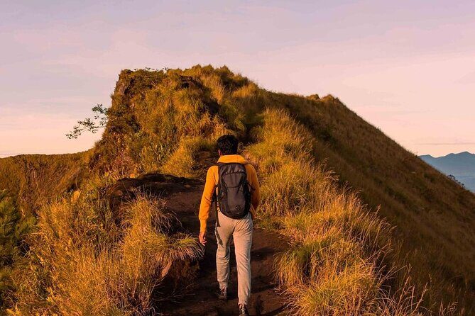 Batur Hike : Mount batur Sunrise Hike & Natural Hotspring - Descent at 08:00: where legs will ask questions