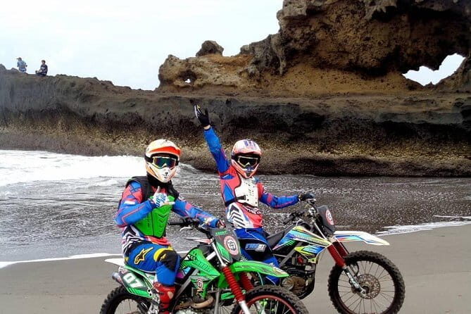 BEGINNER RIDE - Learn to ride and enjoy the sandy beach - Automatic to manual: how the bike upgrade really works