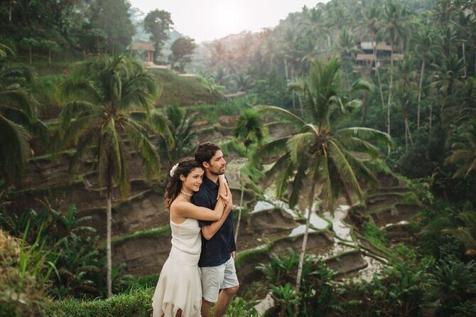 Benoa Cruise Port: Private Bali Day Tour with Local Guide - Sacred Monkey Forest Sanctuary: fun, but keep your grip