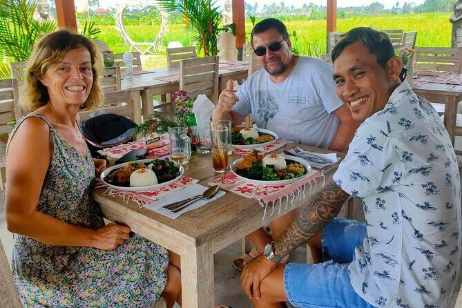 Besakih Mother Temple Tukad Cepung East Bali Private Guided Tour - Lereng Agung Ristorante lunch: Mount Agung views and a clear budget