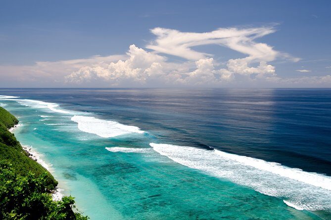 Best Bali Beaches - Uluwatu Temple - FREE Wi-Fi - GWK Cultural Park Stop: The Vishnu and Garuda Scale Lesson