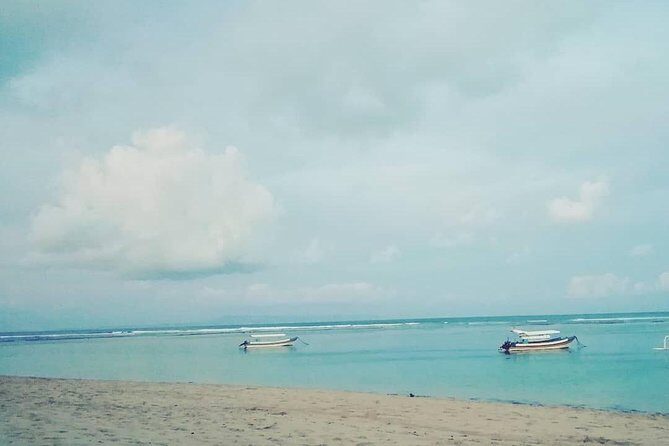 Best Bali Beaches - Uluwatu Temple - FREE Wi-Fi - Pantai Melasti Ungasan: White Sand and a Cliffside View