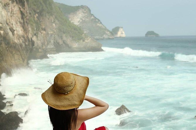 Best Bali Beaches - Uluwatu Temple - FREE Wi-Fi - Padang Padang Beach: Surf Energy and Movie-Spotting Moments