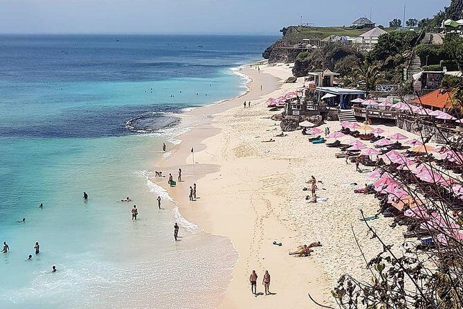 Best Bali Beaches - Uluwatu Temple - FREE Wi-Fi - Uluwatu Temple: The Cliff Setting That Makes the Whole Evening