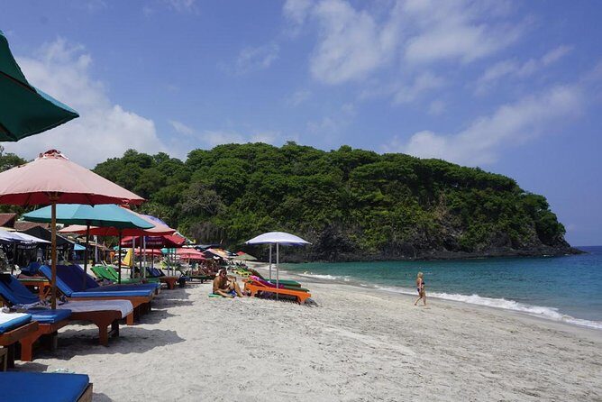 Best East Bali Tour - Virgin Beach (Pantai Putih): sunbed included makes the ending feel earned