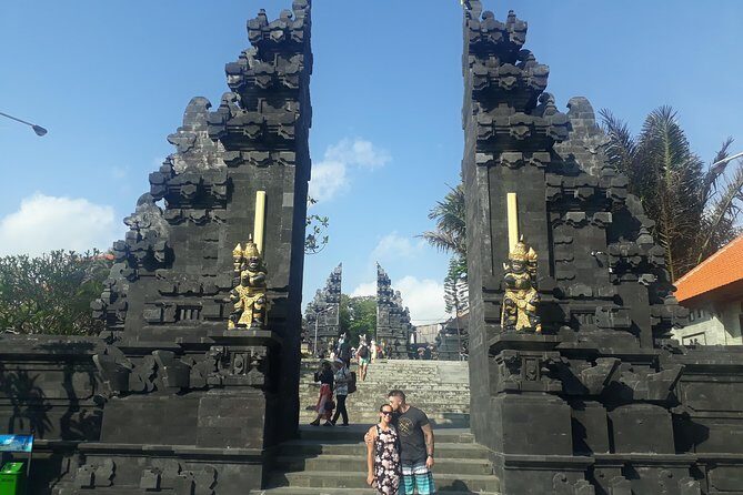 Best of Bali Tanah Lot & Uluwatu Temple Tour Package - Tanah Lot Temple: Classic Coastline Views Without the Chaos