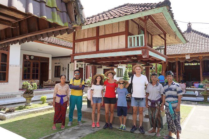 Bike ride in the rice fields, Bali countryside - The route through rice fields: flat, downhill, and full of quiet