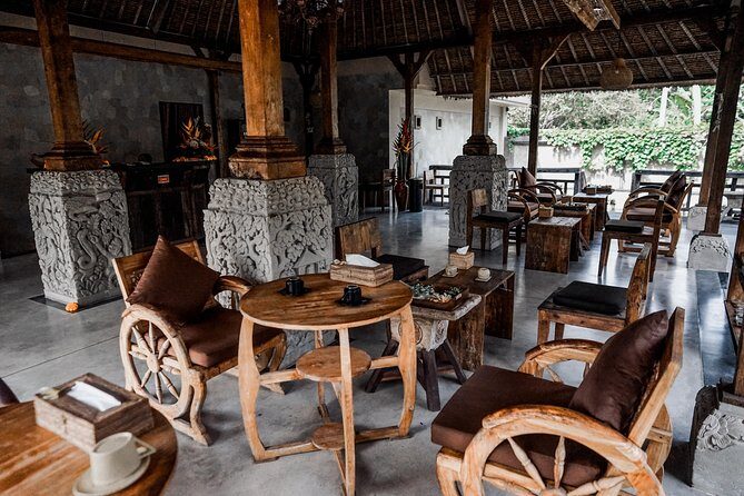 Body Massage Experience in Ubud Traditional Spa - After your massage: shower, Bale Wantilan lounge, and the fruit-plate question