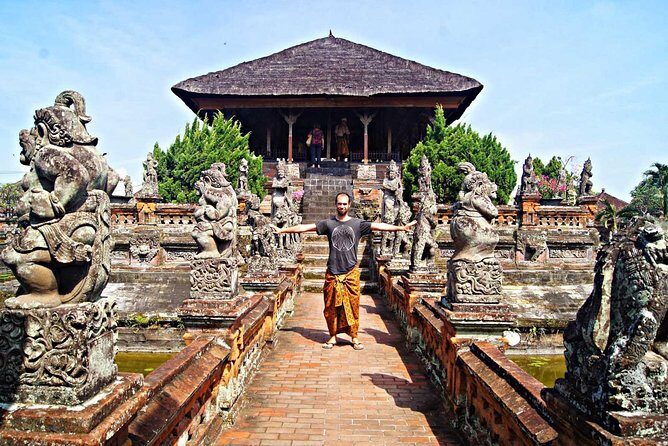 Charter Standard Vehicle with Driver at Bali- 5 Hours Usage - The best use of your 5 hours: building a Southern Bali day