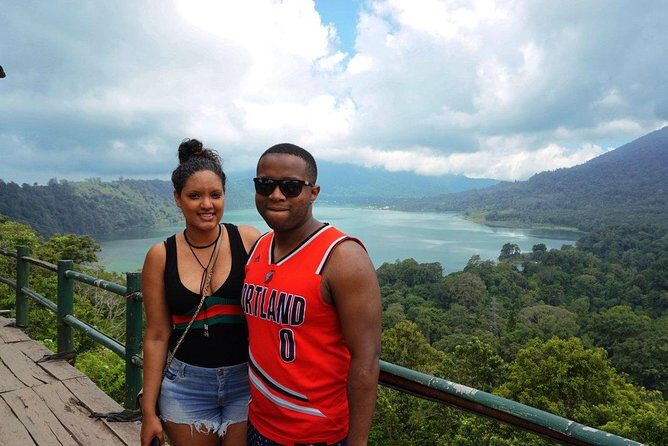 Complete your Bali Holiday with Bali Instagram Tour including Lunch - Stop 3: Wanagiri Hidden Hills and the Twin Lakes view