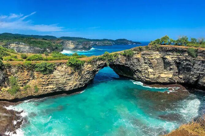 Day Trip to Nusa Penida with All Inclusive - Stop 2: Angel’s Billabong Natural Infinity Pool