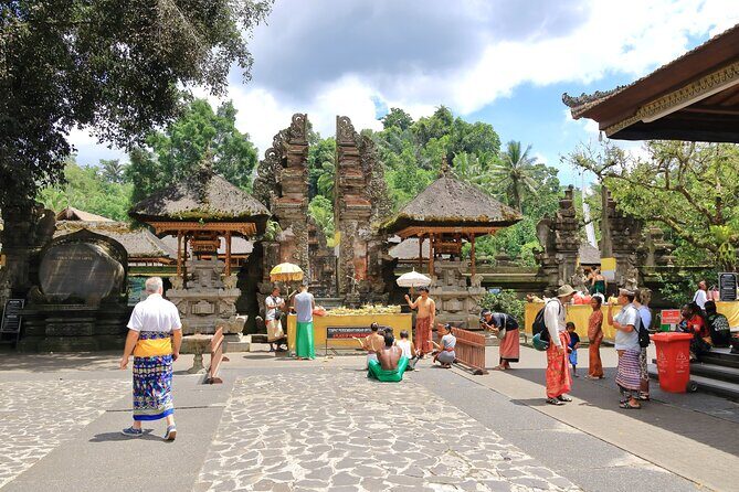 Discover The Best of Ubud: All-Inclusive and Private Guided Tour - Pemulan Bali Coffee Plantation: a structured finish, not a random shop stop