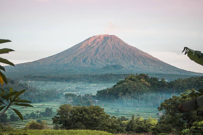 East Bali Tour: Gate of Heaven, Water Palace, Sleeping Gajah - The 4:00 am start that makes or breaks Gate of Heaven photos