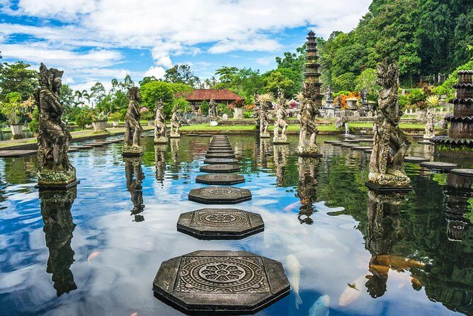 East Bali Tour: Gate of Heaven, Water Palace, Sleeping Gajah - Tirta Gangga Water Palace: koi time, fountains, and photo-friendly pace