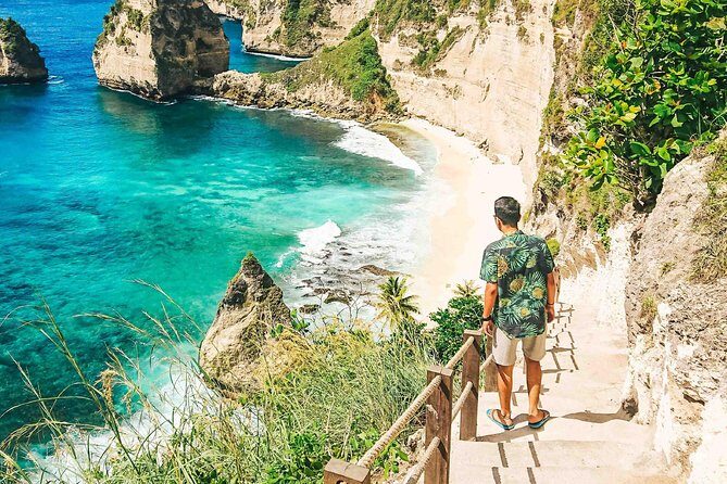 East Nusa Penida Small Group Tour: Atuh Beach & Diamond Beach – Full Day - Stop 2: Rumah Pohon (Tree House Bungalow) Panoramas
