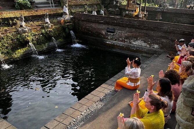 Eastern Bali and Besakih Temple Tour - Karangasem and Rendang: a lunch stop that aims for local flavor