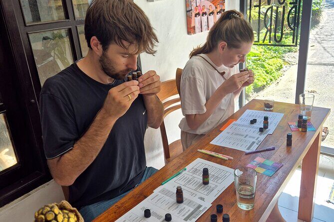 Essence Alchemy Workshop: create self-love blends in Ubud - The Welcome Part: Tea, a Natural Infusion, and Settling In