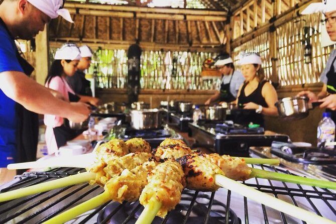 Exclusive Authentic Balinese Cooking Class at Family home - The Hands-On Cooking: Stone Mortar, Wooden Blocks, and Sauce Work