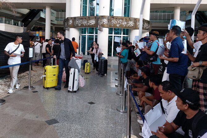 Exclusive Bali Airport Arrival to Hotel Transfer - Luggage rules and how to avoid surprise fees